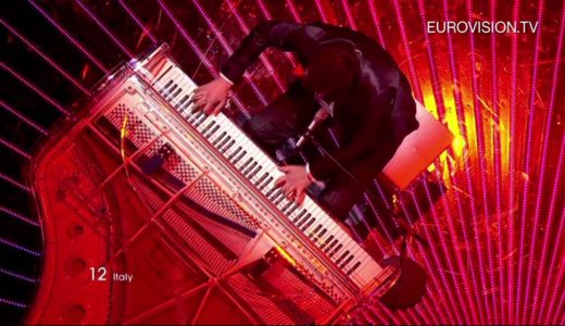 Raphael Gualazzi – Madness Of Love (Italy) – Live – 2011 Eurovision Song Contest Final